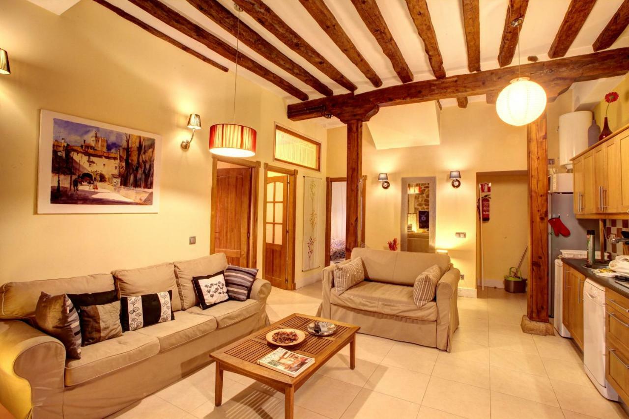Domus 200m2 De Vivienda Y Exterior Ferienhaus Siguenza